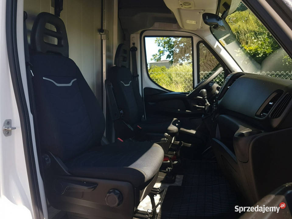Iveco Daily KONTENER NISKOPODŁOGOWY 443x223x242 nieuszkodzony Poręba sprzedam