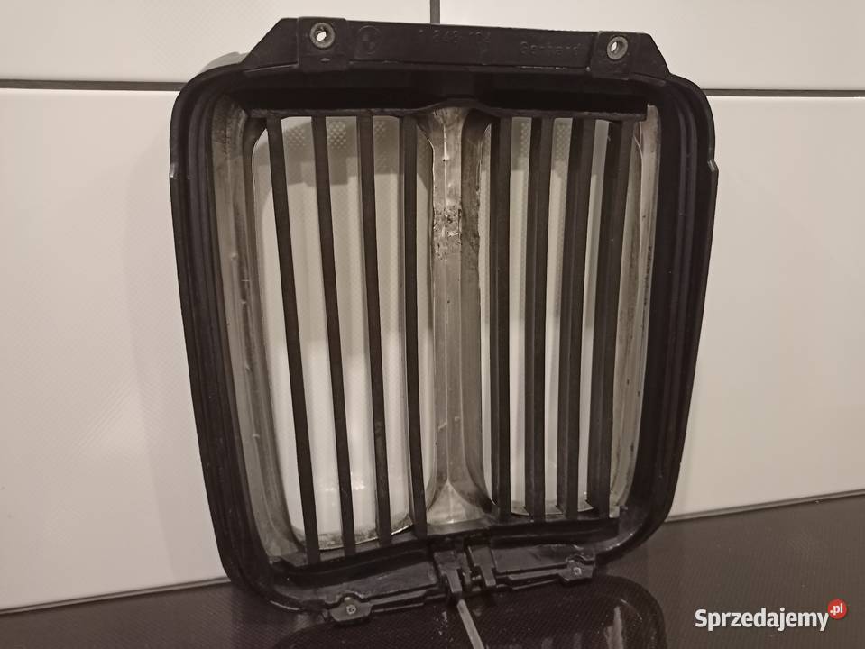 BMW E12 nerki grill atrapa przednia chłodnicy Sieradz sprzedam