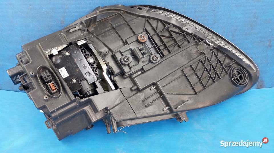 LAMPA REFLEKTOR PRAWY PRZÓD EU 7P5941032CA