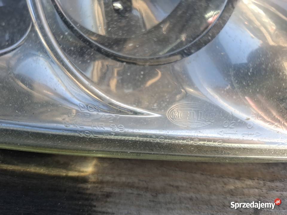 Lampa Prawa Przód Volvo V40 Hella Orgin osobowe Wisznice