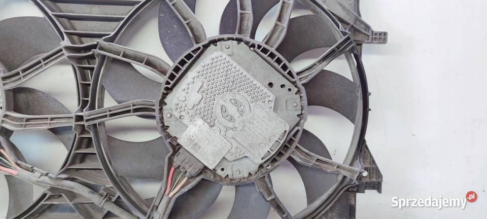 WENTYLATORY OBUDOWA AUDI A4 A6 A7 4H0121003N OK śląskie Przystajń sprzedam