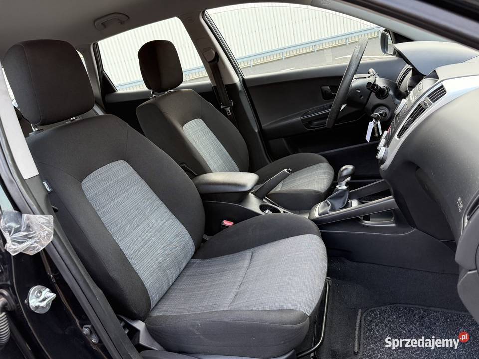 Kia Ceed 14 2011 2 kpl kół ładny stan nieuszkodzony mazowieckie Warszawa
