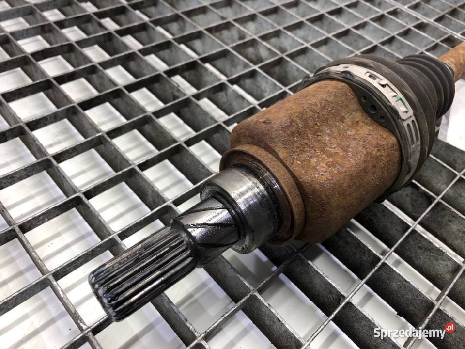 PÓŁOŚ LEWY TYŁ DACIA DUSTER 15 116 Hatchback Półosie sprzedam