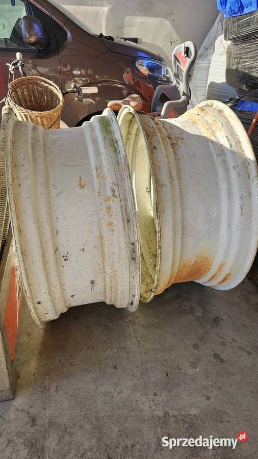 Felgi 16x38 R38 case holland Trzebisławki