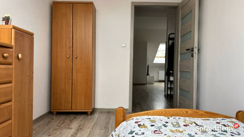 PRZESTRONNE CZTEROPOKOJOWE MIESZKANIE W SMOLCU Smolec