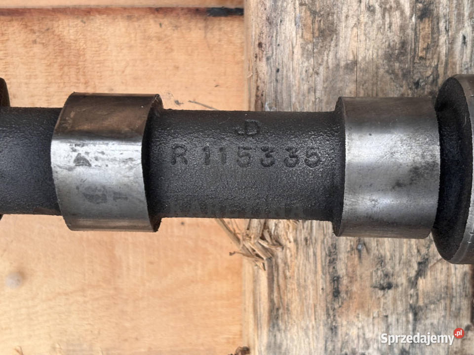 John Deere 2020 2120 Wałek Rozrządu R115335