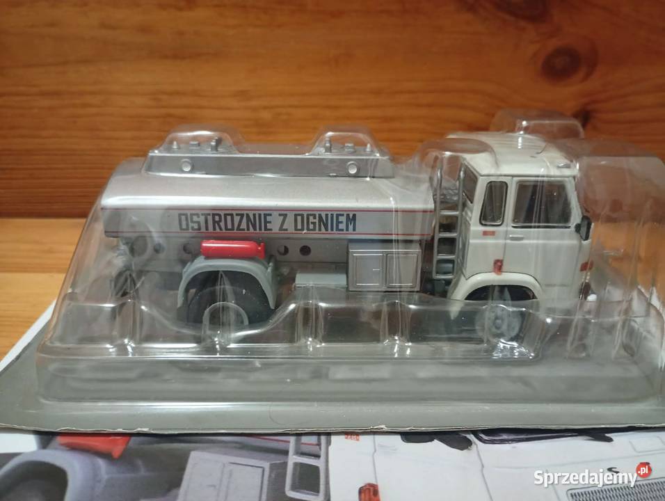 STAR 28 SHL A3573 Cysterna deagostini 143 Warszawa