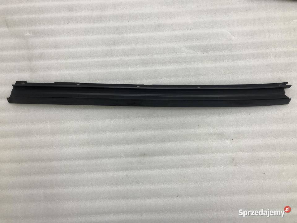 LISTWA SZYBY CZOŁOWEJ PRAWA JEEP GRAND CHEROKEE