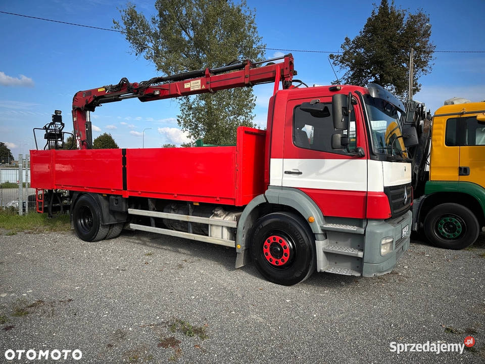 MercedesBenz Axor 1828 skrzyniowy HDS Hiab Łomża sprzedam