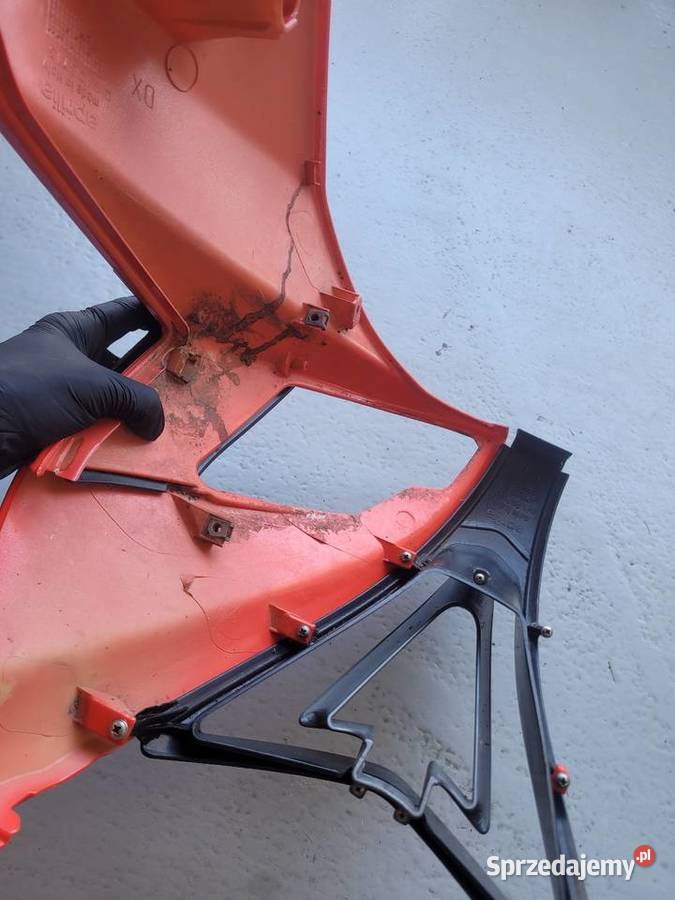 APRILIA SR 50 R FACTORY 0418 OEM OWIEWKA OSŁONA sprzedam