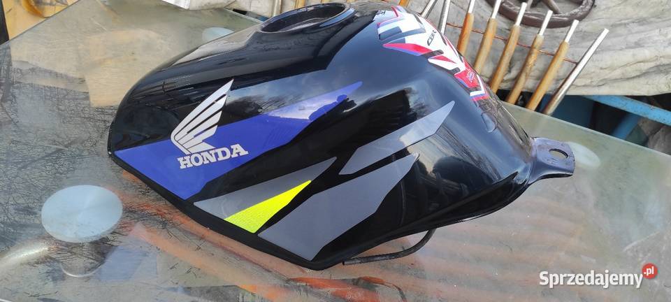 Zbiornik paliwa CBR F3 Zbiorniki paliwa