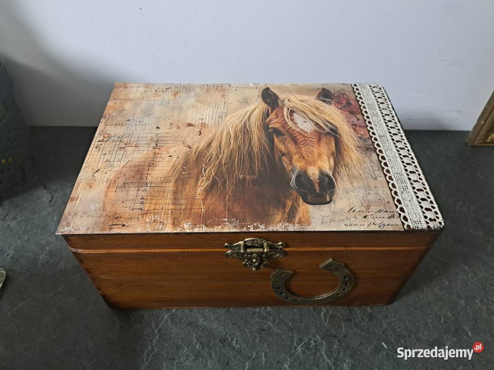 Szkatułka z koniem kufer drewniany Pozostałe Pozostałe Kędzierzyn-Koźle sprzedam