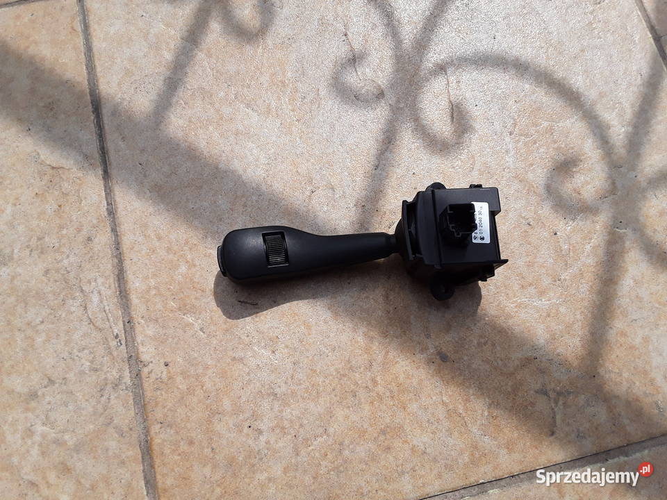 BMW E39 KOMBI PRZEŁĄCZNIK WYCIERACZEK nie Czyżowice