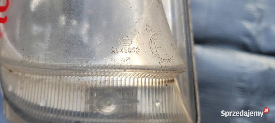 LEXUS IS II 06 HALOGEN PRZOD PRAWY 1267 Ruda Śląska