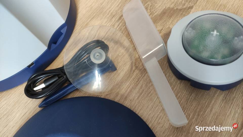 Automat do karmienia z tworzywa sztucznego