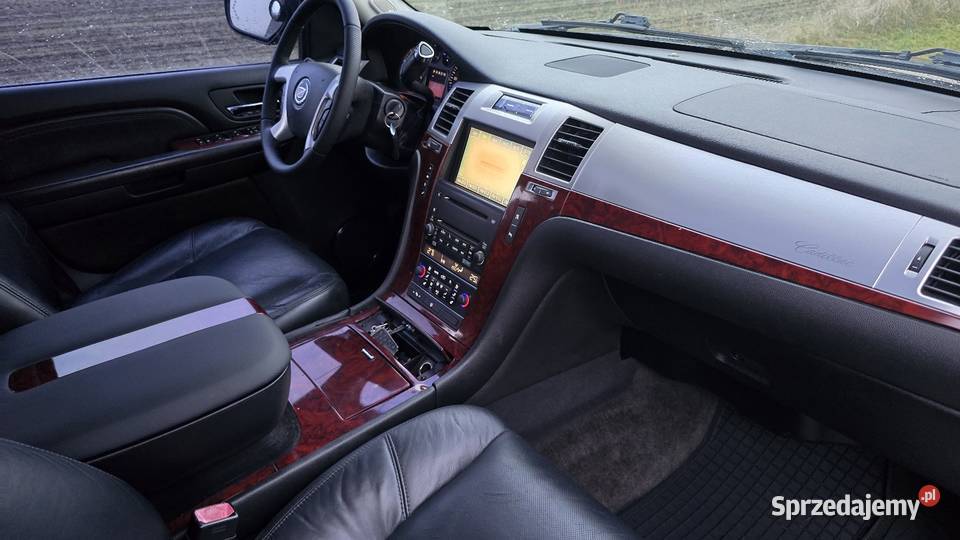 Cadillac Escalade 62 V8 4X4 7osób zamiana Escalade Gliwice