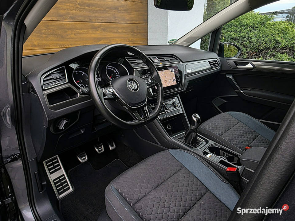 Volkswagen Touran serwis ASO Hak 7ososbowy III Rydułtowy sprzedam