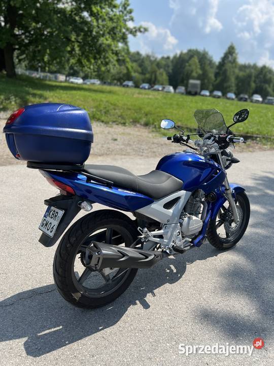 Honda Cbf 2006 250cc odrestaurowana Rok produkcji 2006 Motocykle, skutery, quady Skawina