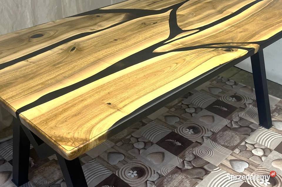 Stół z żywicą orzech Błonie