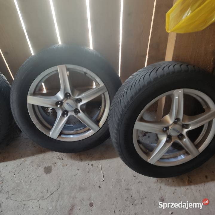 Koła wielosezonowe 16 golf 67 seat leon 2018r Opony i felgi