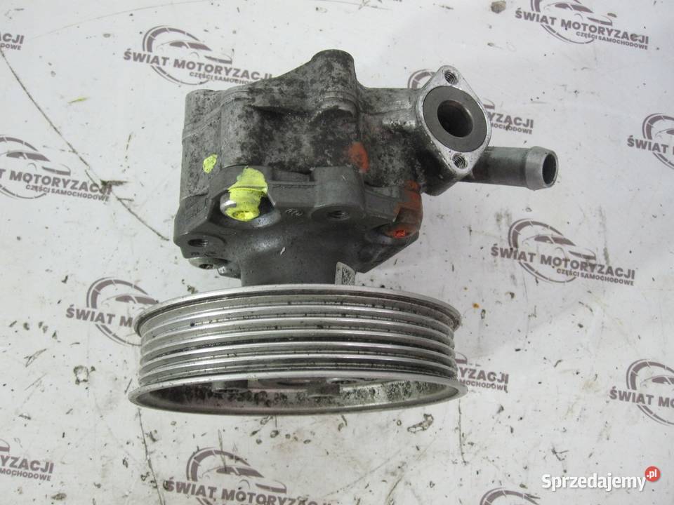 AUDI A4 B8 20 TDI pompa wspomagania 8K0145154H Rok produkcji 2013 Kielce