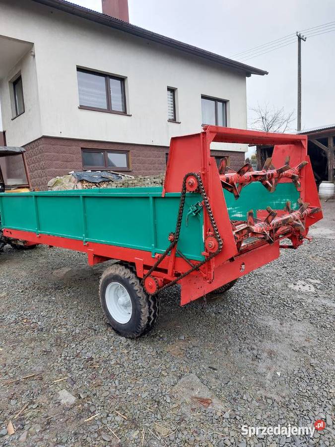 Rozrzutnik obornika nieuszkodzony Świnna