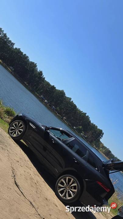 Jaguar Fpace w najbogatszej wersji Rsport Anglik czarny Częstochowa