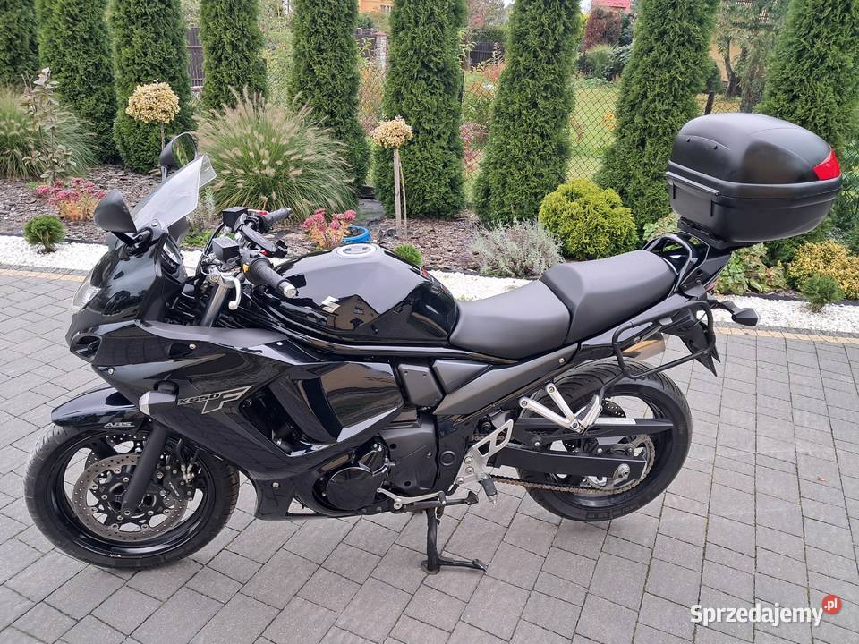 Sprzedam motocykl sportowoturystyczny Mniów