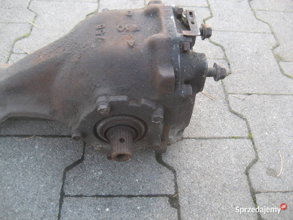 subaru legacy I 9094r 20b ej20 most tył 41 Rakoniewice