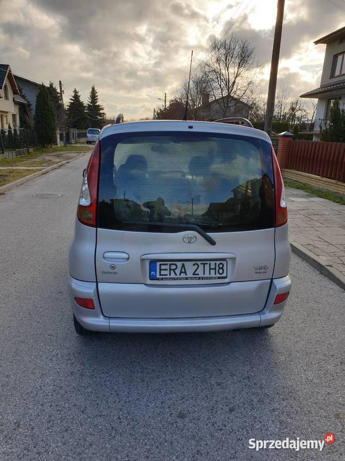 Toyota Yaris Verso 14 d4d zarejestrowana stan manualna Yaris Verso Rawa Mazowiecka sprzedam