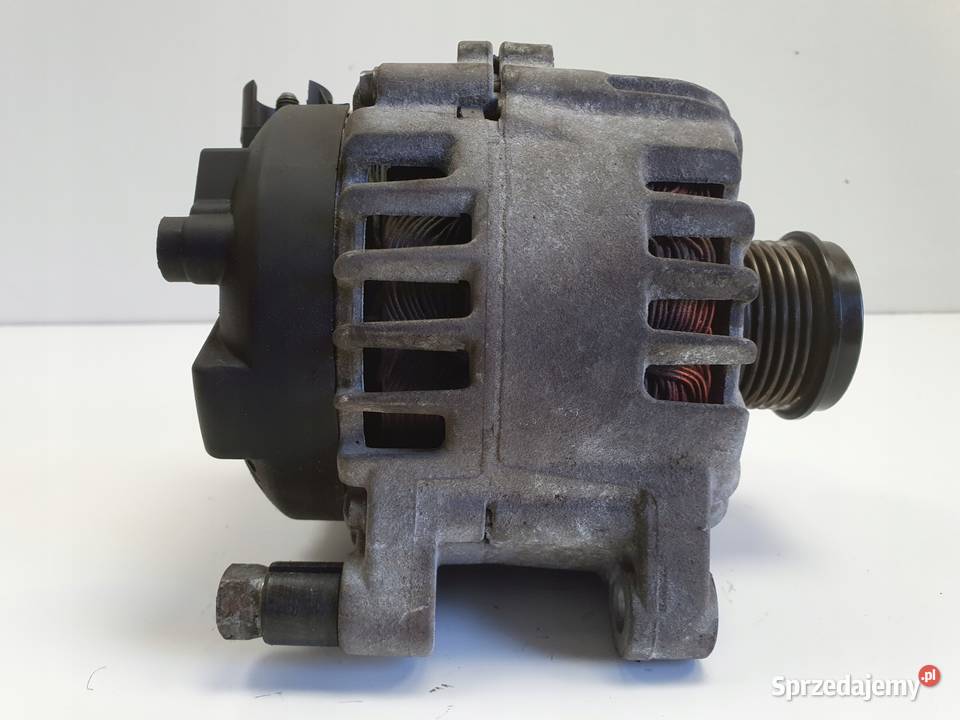 Volvo S40 II V50 16 D ALTERNATOR valeo 30659390