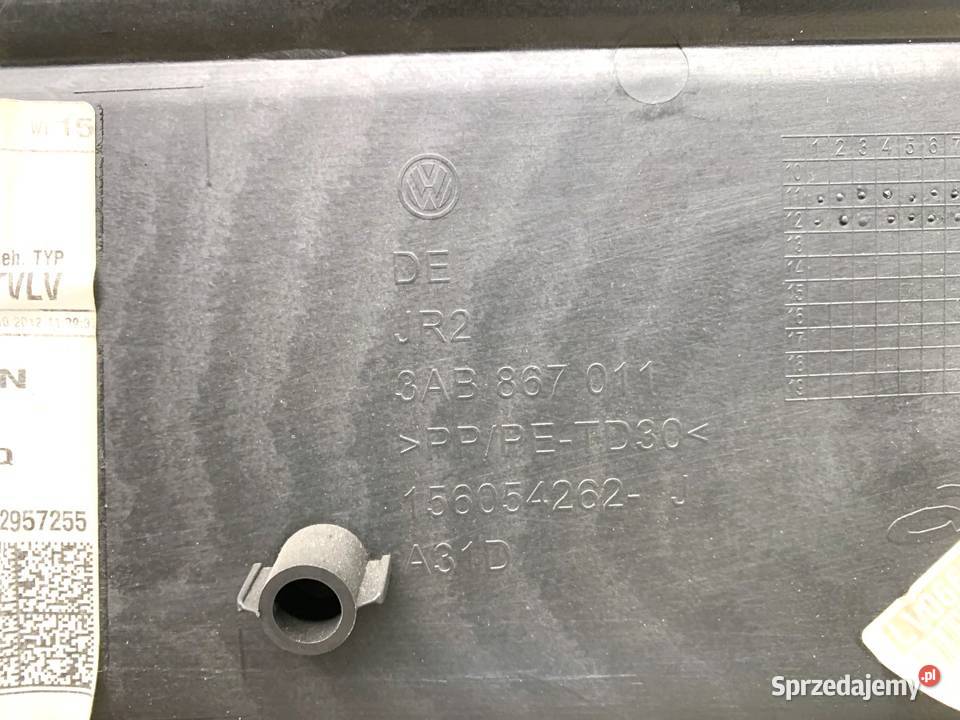 BOCZEK DRZWI LEWY PRZÓD VW PASSAT B7 Kombi 1015