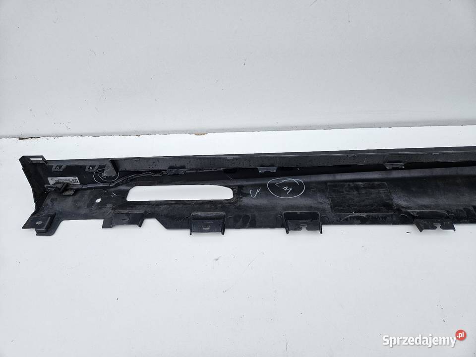 BMW X6 G06 MPAKIET LISTWA PROGOWA PRAWA PRÓG Międzychód