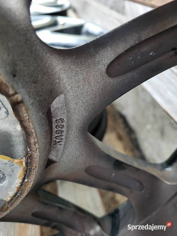 Felgi oryginalne do Mazda 2 kujawsko-pomorskie Toruń sprzedam