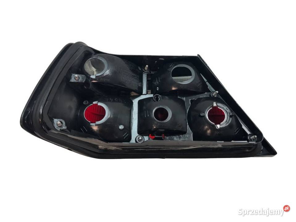 MERCEDES W124 C124 EKLASSE 8496 LAMPA PRAWY TYŁ Skarżysko-Kamienna