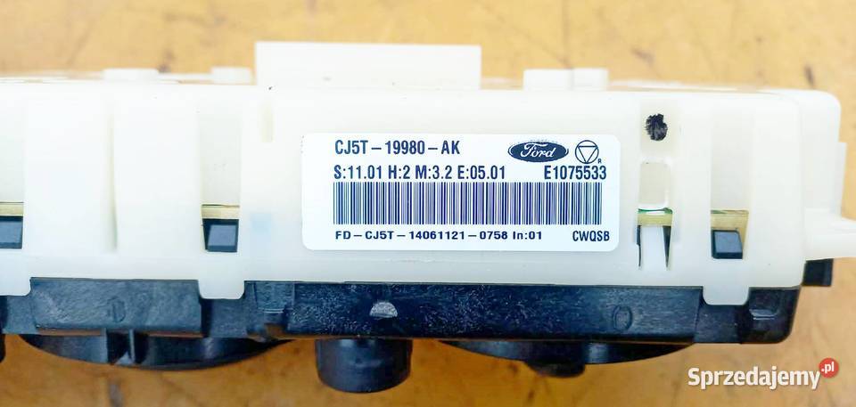 FORD FOCUS MK3 PANEL KLIMATYZACJI CJ5T19980AK Radom