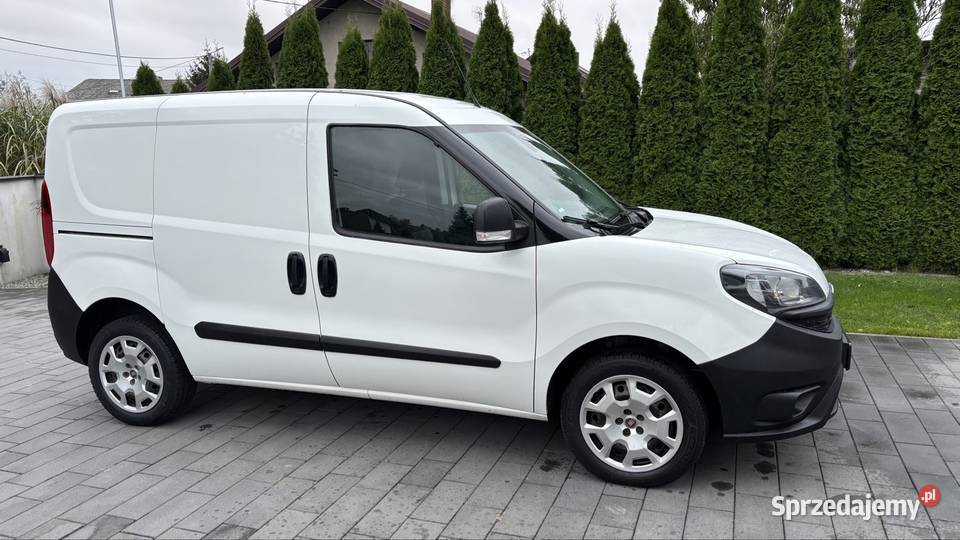 Piękny FIAT DOBLO 2019r 16 diesel bogate ABS