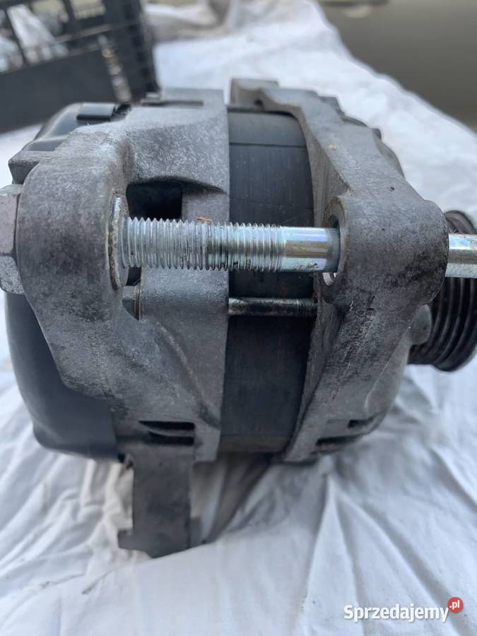 ROZRUSZNIK Alternator Toyota YARIS 14 D4D 2012 Rok produkcji 2012