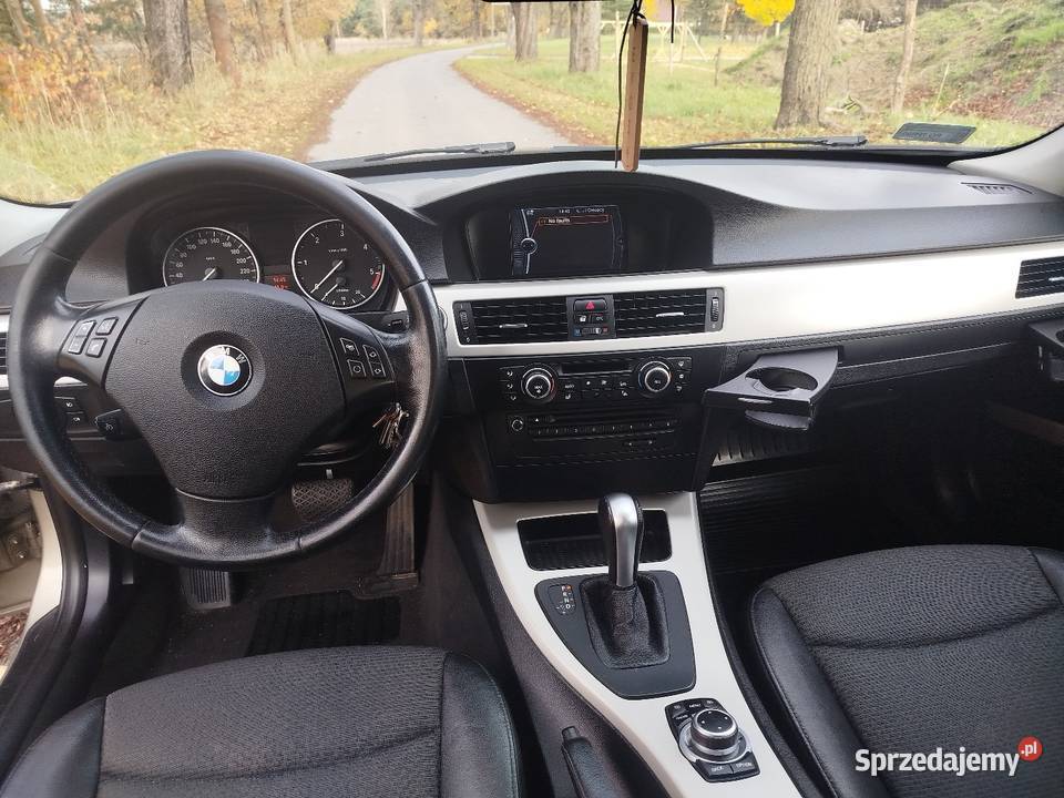 BMW 3 E91 320d automat navi 2011r Wymiarki