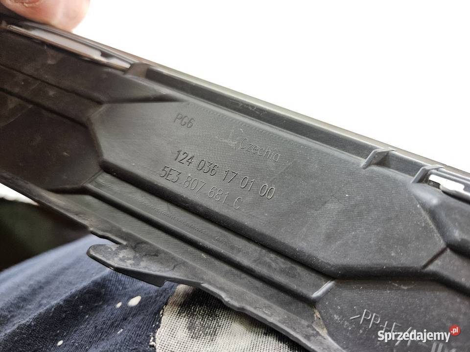 SKODA OCTAVIA IV 4 5E3 KRATKA LEWA ZDERZAKA