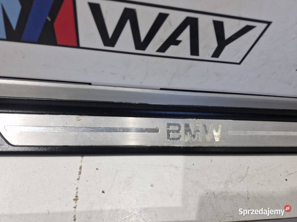 8204113 8204114 BMW E46 COUPE CABRIO LISTWA osobowe