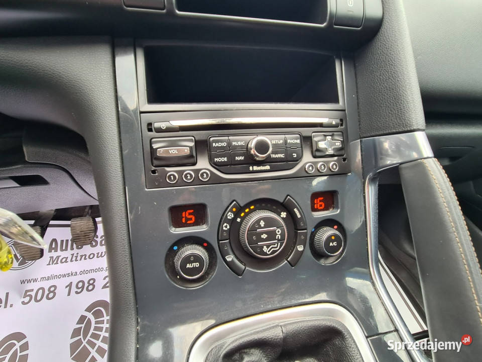 Peugeot 3008 Navi PDC Grip Control Klimatronik światła LED wielkopolskie