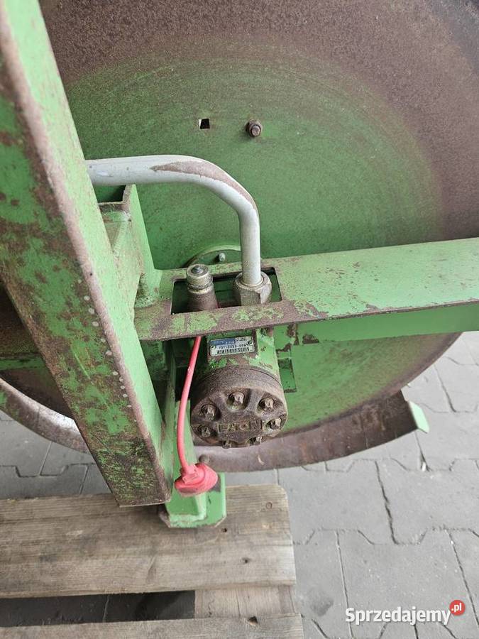 Rozpylacze plew John Deere WTS Piechocice