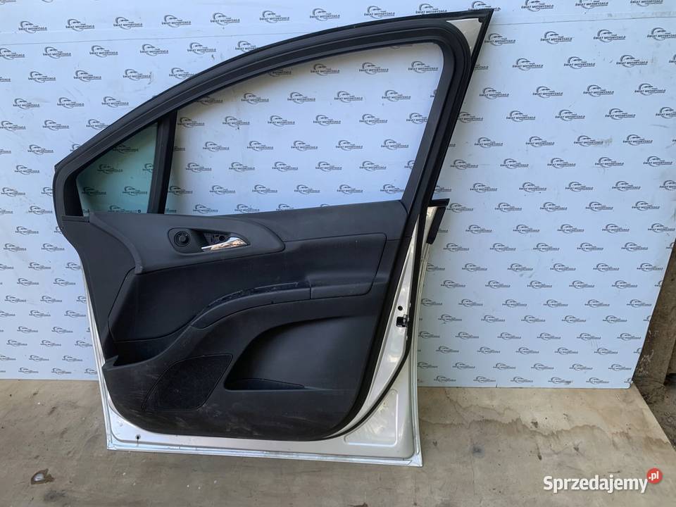 OPEL MERIVA B 11r drzwi prawe przód osobowe Kielce
