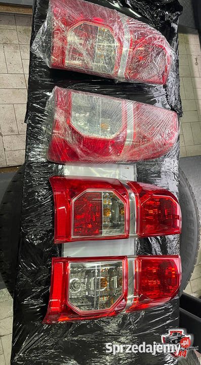 Lampy Paki Toyota Hilux 2009 Oryginalne Pasłęk sprzedam