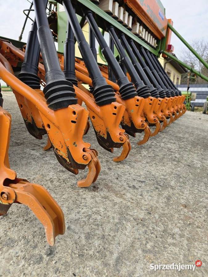 Siewnik zbożowy Amazone D8 25m Specjal import małopolskie Maków