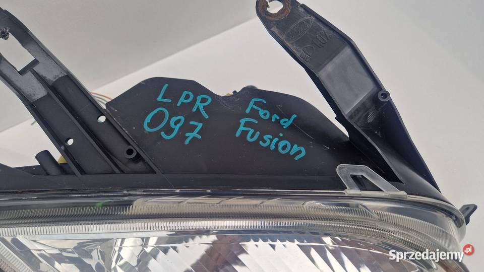FORD FUSION LAMPA PRZÓD PRZEDNIA PRAWA EUROPA Słowikowo