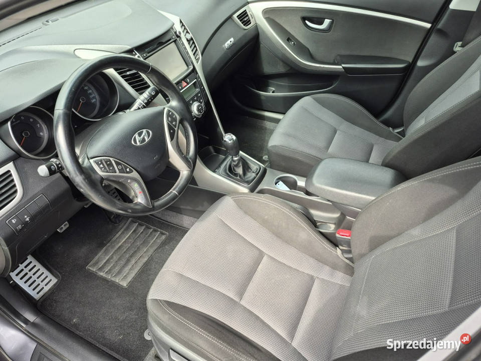 Hyundai i30 16 benzyna PANORAMA navi kamera led ASR (kontrola trakcji)