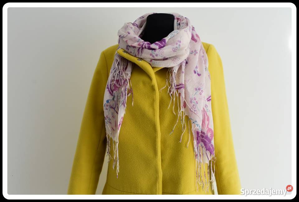 Wiosenna chusta z frędzlami lekka różowa w Dla kobiet