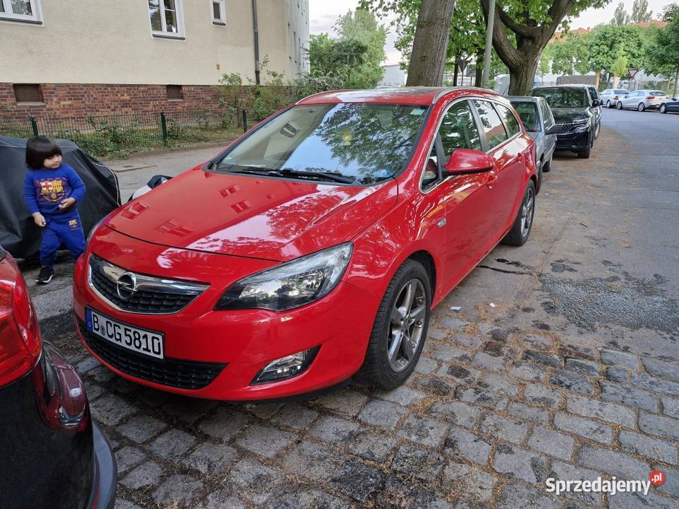 Opel Astra Sports Tourer 16 Turbo 180 super stan podkarpackie sprzedam